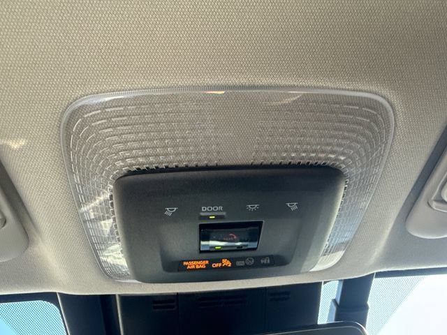 Used 2023 Toyota Prius XLE FWD image 27