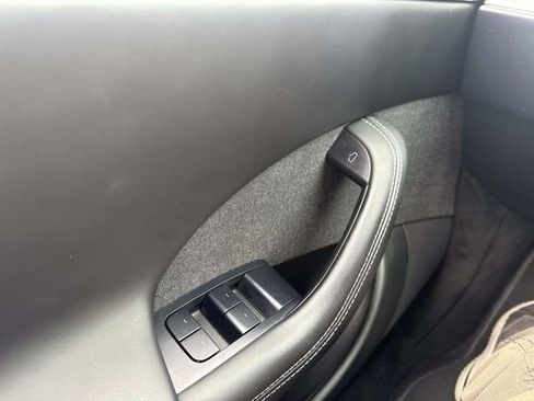 Used 2021 Tesla Model S Plaid image 30