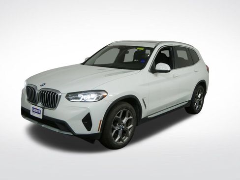 Used 2024 BMW X3 xDrive30i w/ Premium Essential Package AWD/4WD image 7