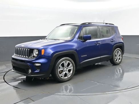 Used 2019 Jeep Renegade Latitude w/ Popular Equipment Group image 1