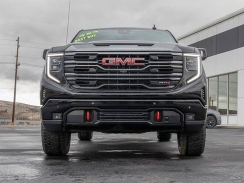 Used 2024 GMC Sierra 1500 AT4 w/ Technology Package image 29