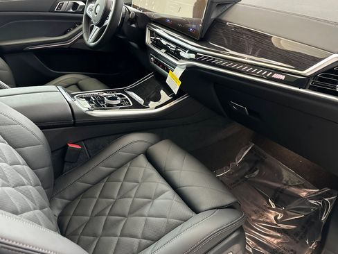 New 2026 BMW X5 M60i w/ Executive Package image 27