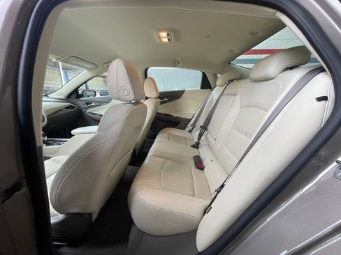 Used 2024 Chevrolet Malibu LT image 27