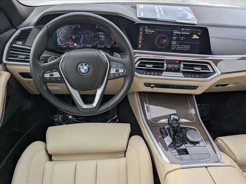 Used 2022 BMW X5 sDrive40i w/ Parking Assistance Package image 19