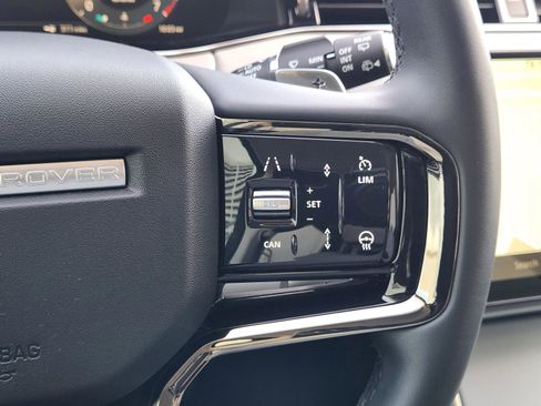 Certified 2025 Land Rover Range Rover Evoque S image 31