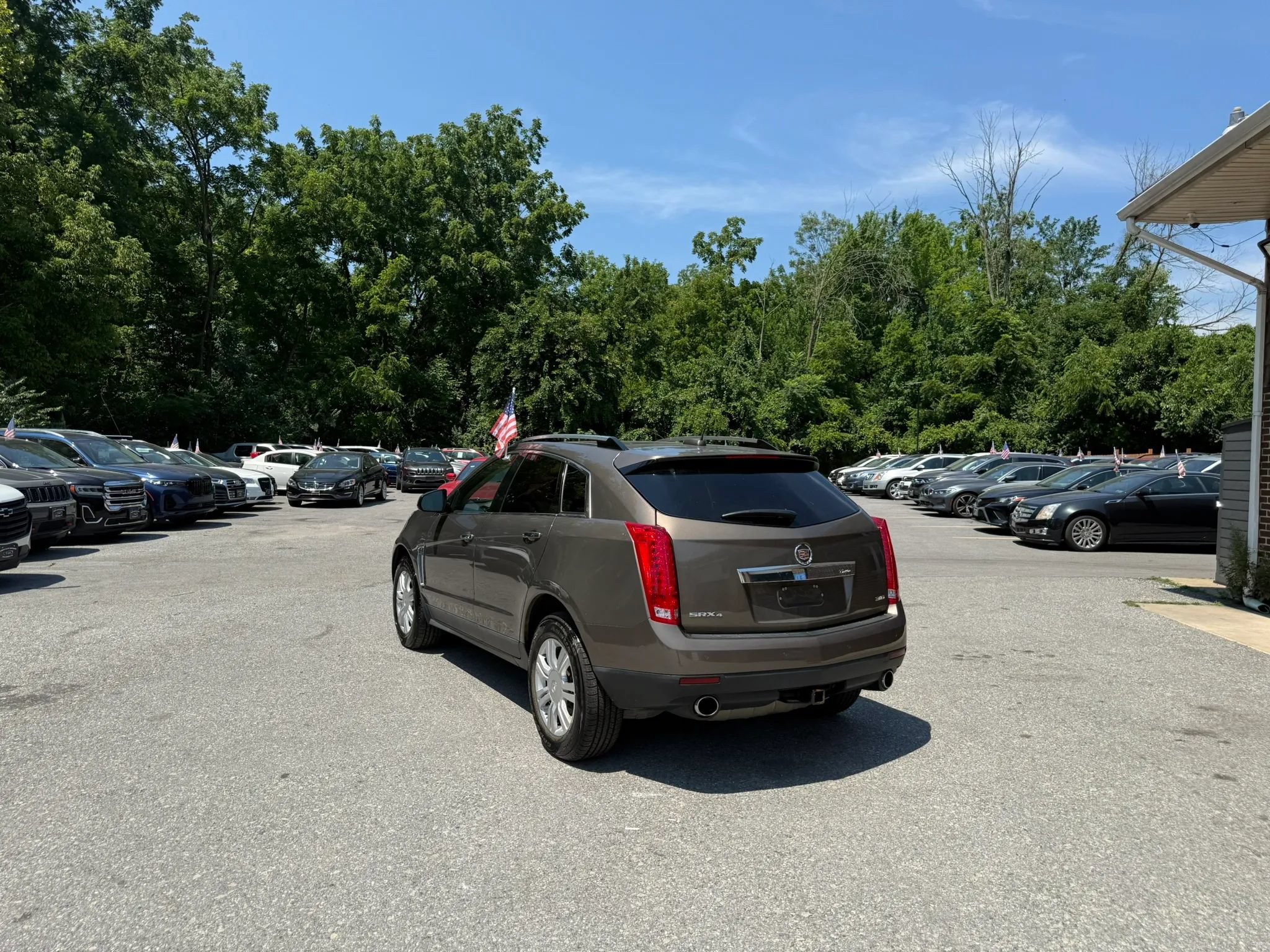 Used 2016 Cadillac SRX Luxury w/ Driver Awareness Package AWD/4WD image 5
