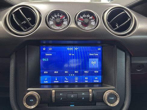 Used 2022 Ford Mustang Shelby GT500 w/ Technology Package image 37