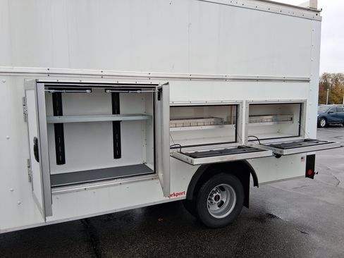 New 2025 GMC Savana 3500 w/ Power Convenience Package RWD image 10