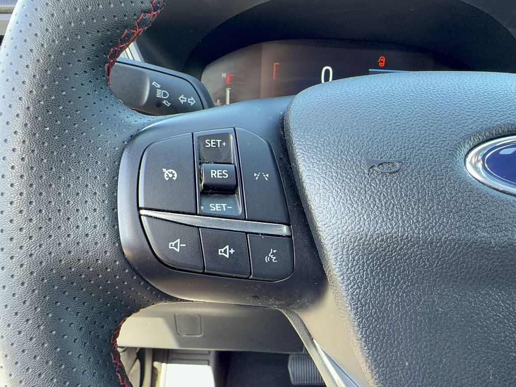 Used 2025 Ford Escape ST-Line FWD image 25