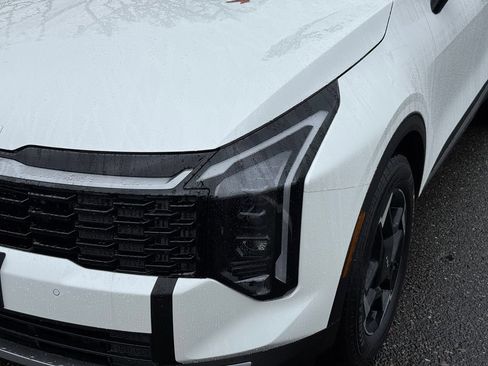 Certified 2026 Kia Sportage EX AWD/4WD image 3