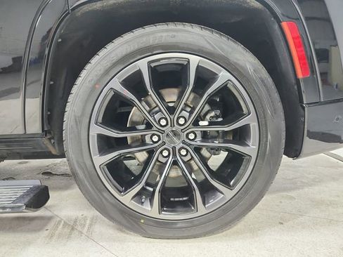 Used 2024 Jeep Grand Wagoneer Series II w/ Quick Order Packagew 28T image 55