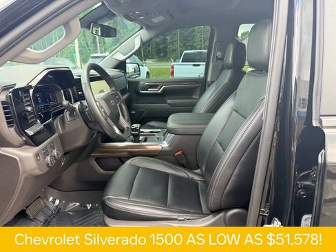 Used 2024 Chevrolet Silverado 1500 LT Trail Boss w/ Convenience Package II AWD/4WD image 6