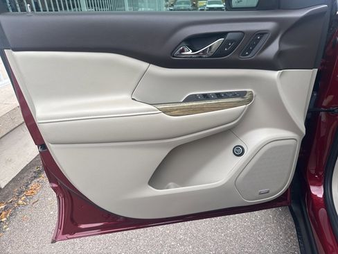 Used 2018 GMC Acadia Denali w/ LPO, Protection Package image 17