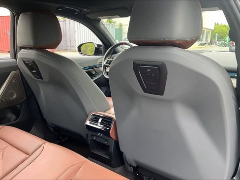 Used 2024 BMW i5 M60 w/ Executive Package image 20