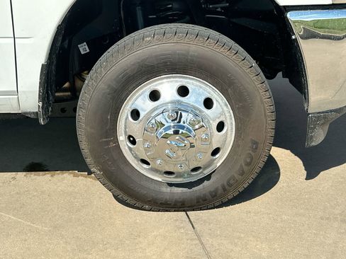 New 2026 RAM 3500 Tradesman image 10