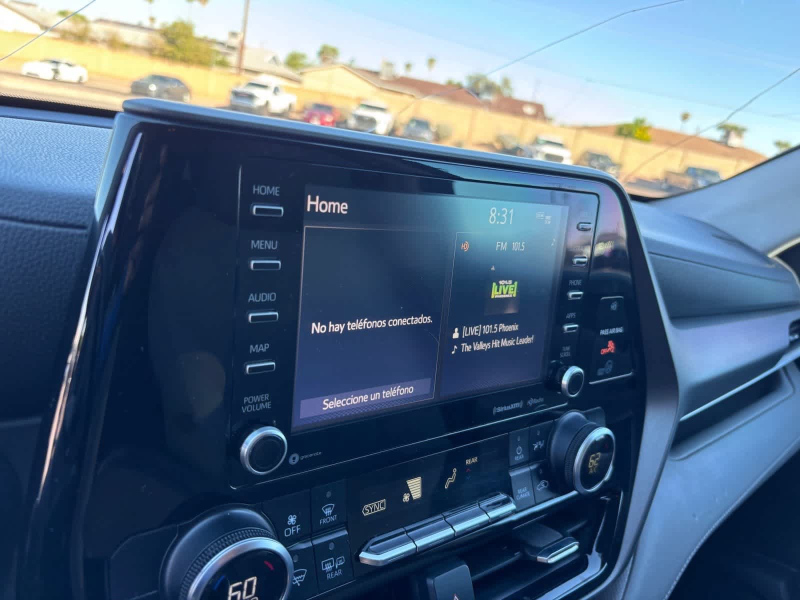 Used 2021 Toyota Highlander LE FWD image 19