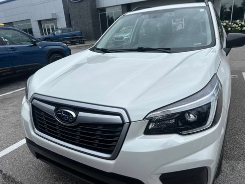 Used 2021 Subaru Forester AWD/4WD image 3