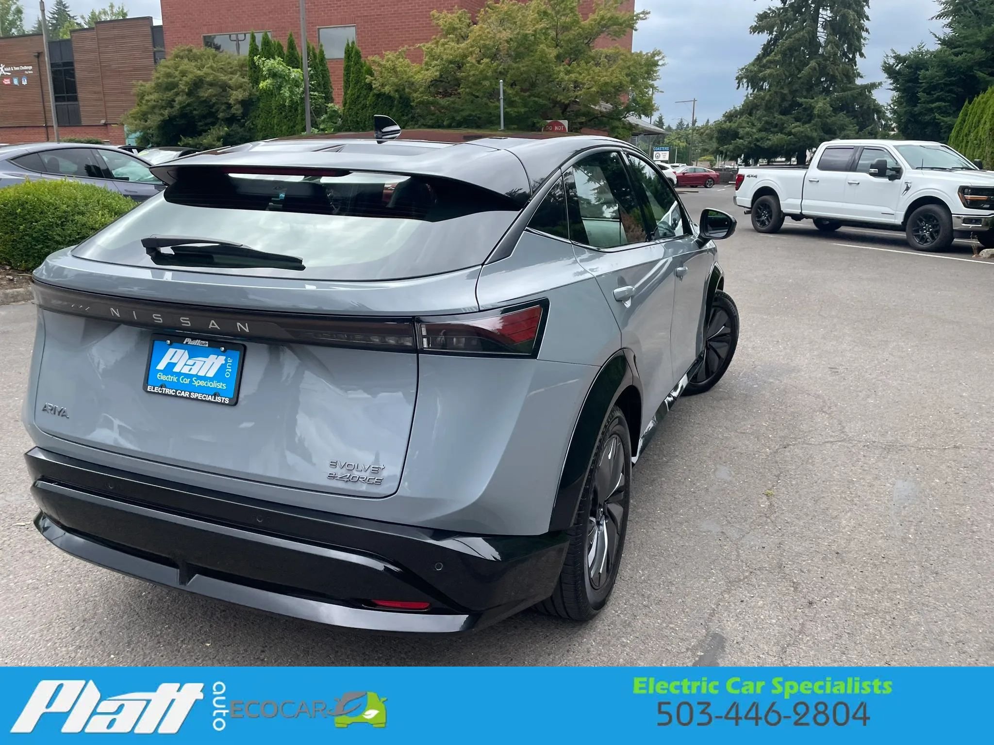 Used 2023 Nissan Ariya AWD image 10