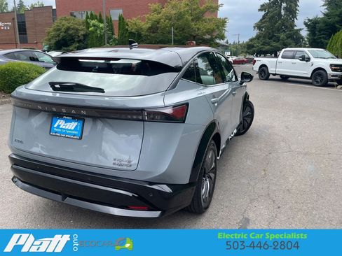 Used 2023 Nissan Ariya AWD image 10