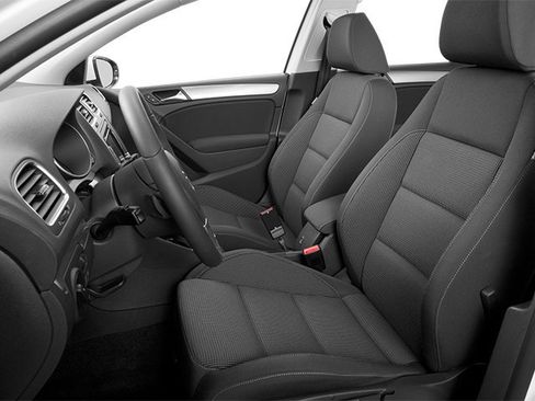 Used 2014 Volkswagen Golf TDI image 8