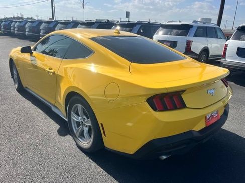 Used 2024 Ford Mustang Coupe RWD image 4