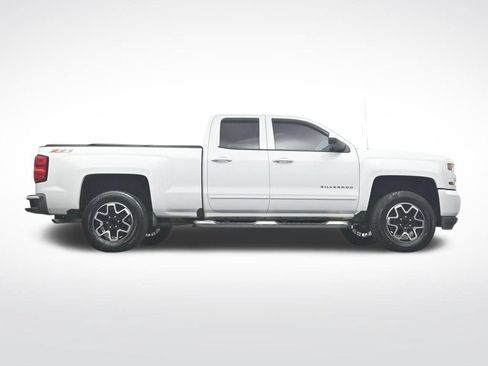 Used 2017 Chevrolet Silverado 1500 LT w/ All Star Edition AWD/4WD image 42