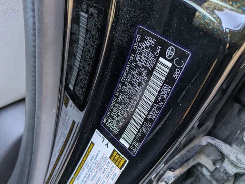 Used 2023 Toyota Prius XLE image 31