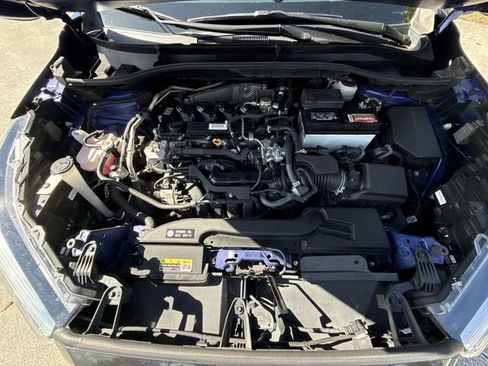 Used 2022 Toyota Corolla Cross XLE image 26