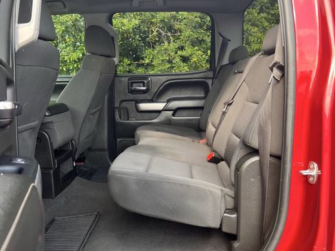 Used 2018 Chevrolet Silverado 1500 LT w/ All Star Edition image 15