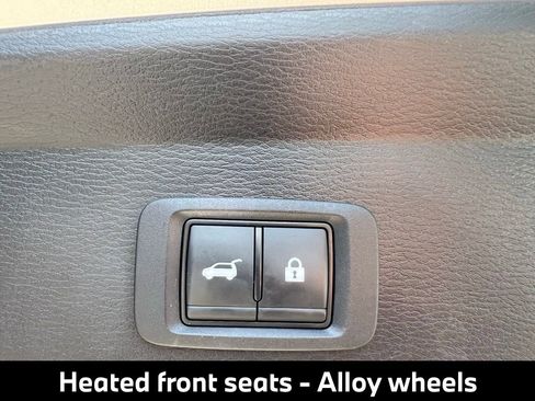 Used 2023 Mitsubishi Outlander SE AWD/4WD image 16