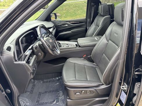 Used 2021 Cadillac Escalade Sport w/ Driver Assist Tech Package AWD/4WD image 6