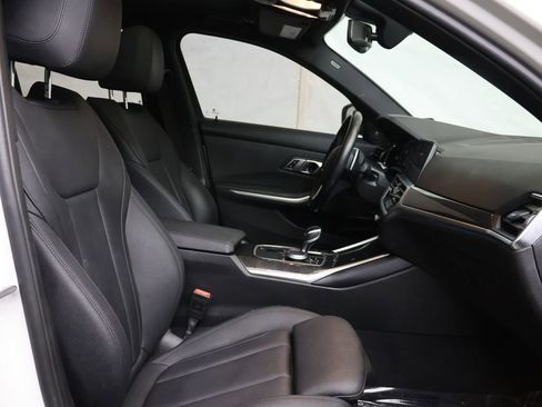 Used 2021 BMW 330i Sedan w/ Convenience Package image 9