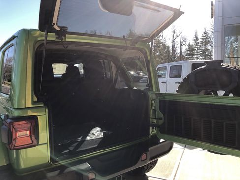 New 2026 Jeep Wrangler Unlimited Rubicon image 9