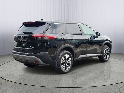 Used 2023 Nissan Rogue SV AWD/4WD image 3