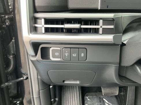 Used 2024 Hyundai Santa Fe SE image 24