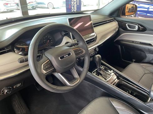 Used 2023 Jeep Compass Limited AWD/4WD image 14