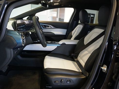 New 2026 Chevrolet Equinox EV LT AWD/4WD image 9