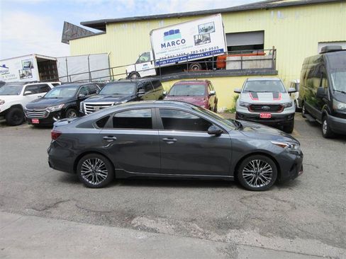 Used 2024 Kia Forte GT-Line FWD image 8
