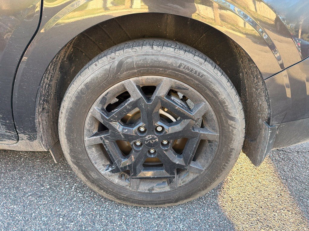 Certified 2025 Kia Carnival SX w/ SX Dark Edition Package FWD image 29