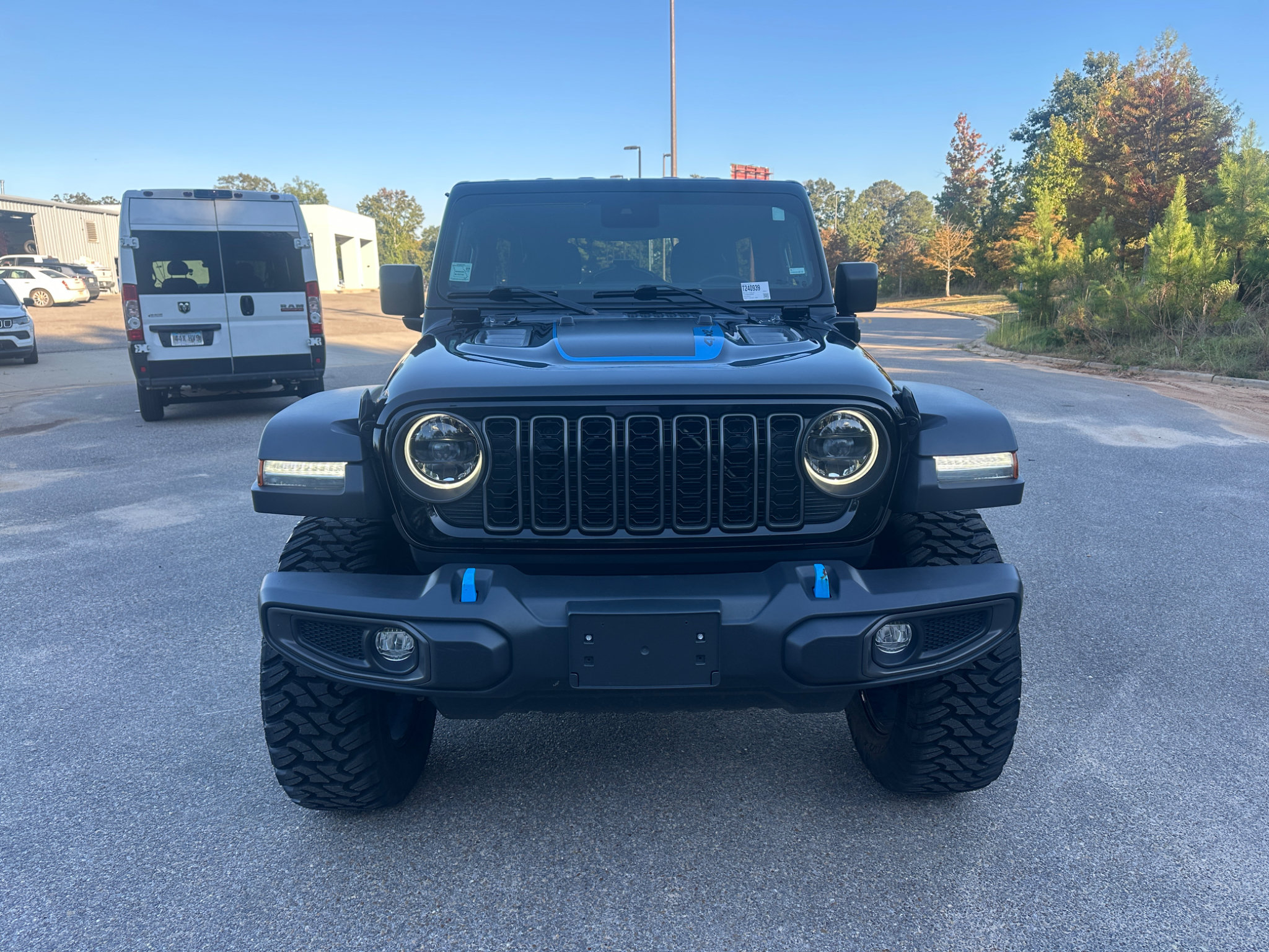 Used 2024 Jeep Wrangler Unlimited Rubicon 4xe AWD/4WD image 2