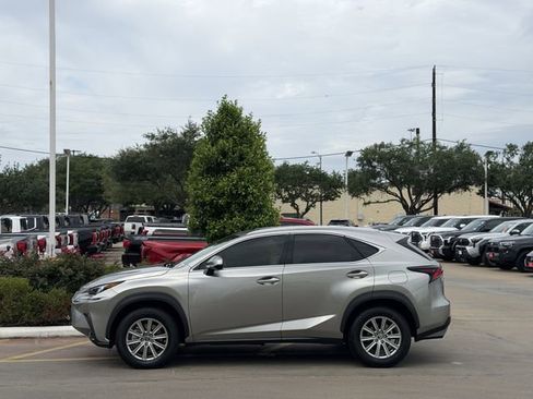 Used 2018 Lexus NX 300 FWD w/ Comfort Package image 4