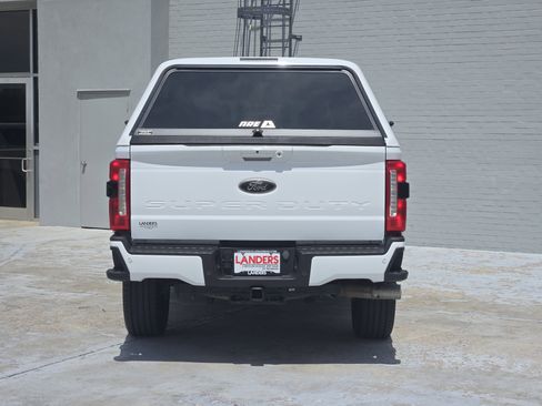 Used 2023 Ford F250 Lariat w/ Black Appearance Package AWD/4WD image 7