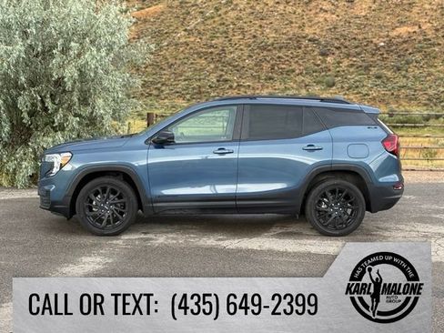 Used 2024 GMC Terrain SLE w/ Driver Convenience Package AWD/4WD image 2