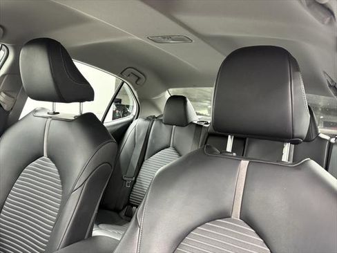 Certified 2023 Toyota Camry SE image 18