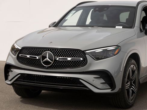 Used 2026 Mercedes-Benz GLC 300 image 11