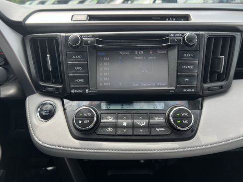 Used 2018 Toyota RAV4 XLE w/ Plus Extra Value Package AWD/4WD image 17