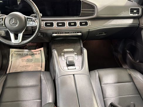 Used 2022 Mercedes-Benz GLS 450 4MATIC image 11