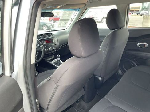 Used 2015 Kia Soul image 25