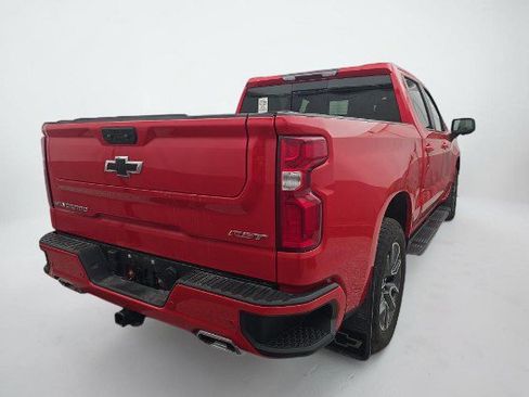 Used 2022 Chevrolet Silverado 1500 RST w/ Convenience Package II AWD/4WD image 4