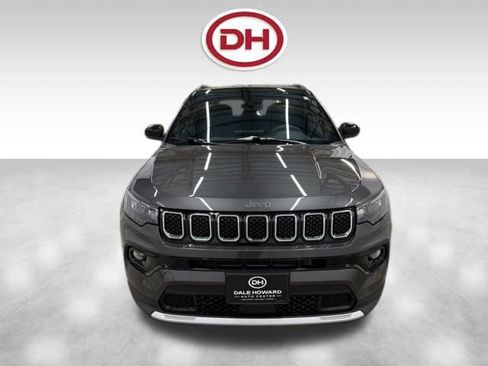 Used 2024 Jeep Compass Limited image 8
